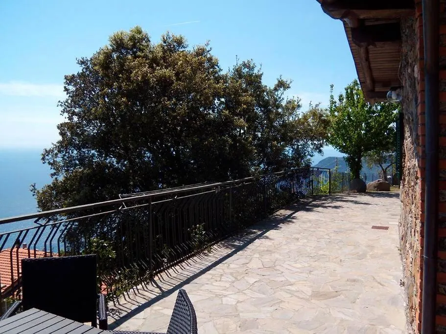 Nature&Sea Chalet Corniglia